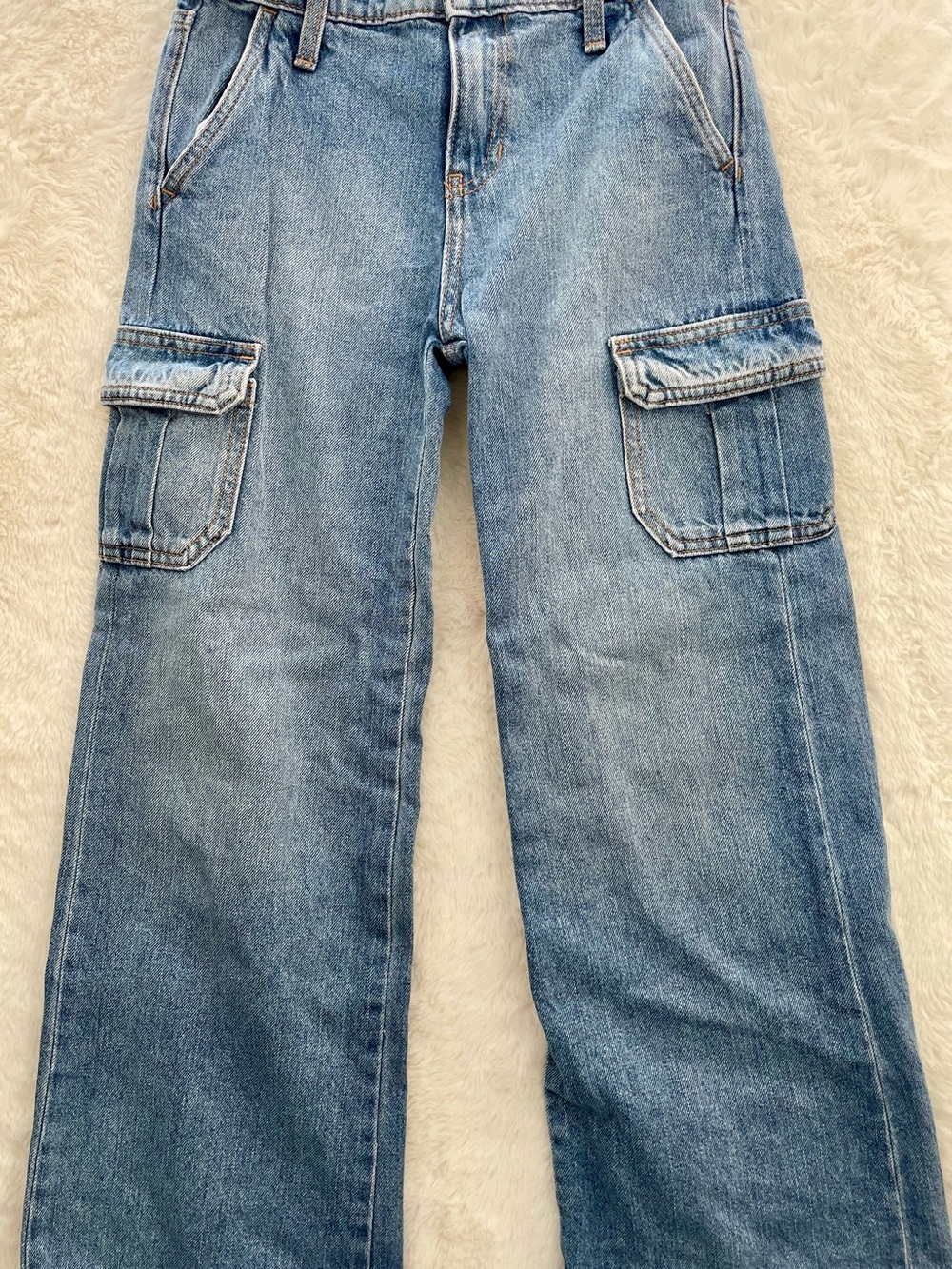 SALE! Old Navy Kids Blue High-Rise Baggy Wide Leg Cargo Jeans Size 10